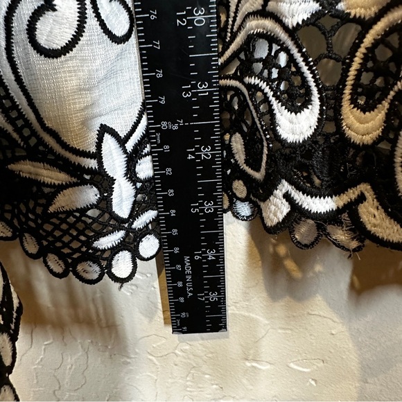 Badgley Mischka Embroidered Floral Halter Dress Women’s Size 10 Preppy Spring - Picture 8 of 10